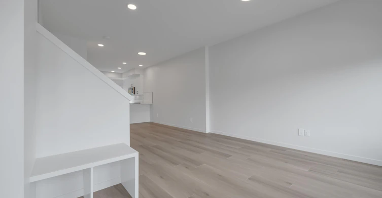 M-8136 227 Street Northwest, Edmonton, AB, T5T 4N5 - 5