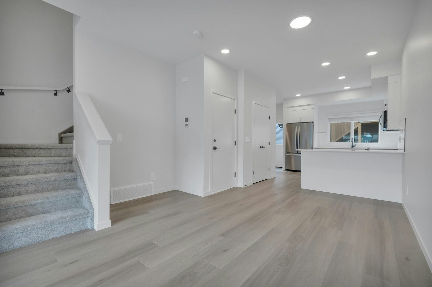 M-8136 227 Street Northwest, Edmonton, AB, T5T 4N5 - 9
