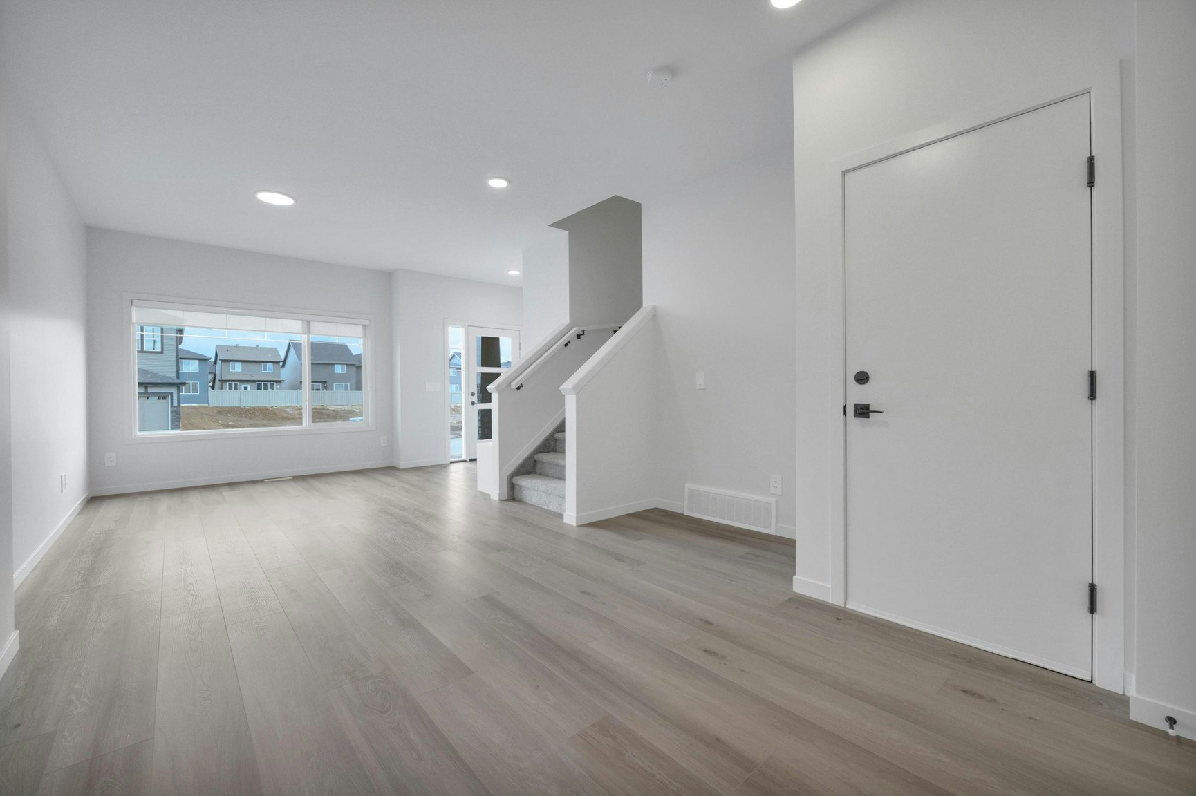 M-8136 227 Street Northwest, Edmonton, AB, T5T 4N5 - 11