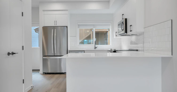 M-8136 227 Street Northwest, Edmonton, AB, T5T 4N5 - 14