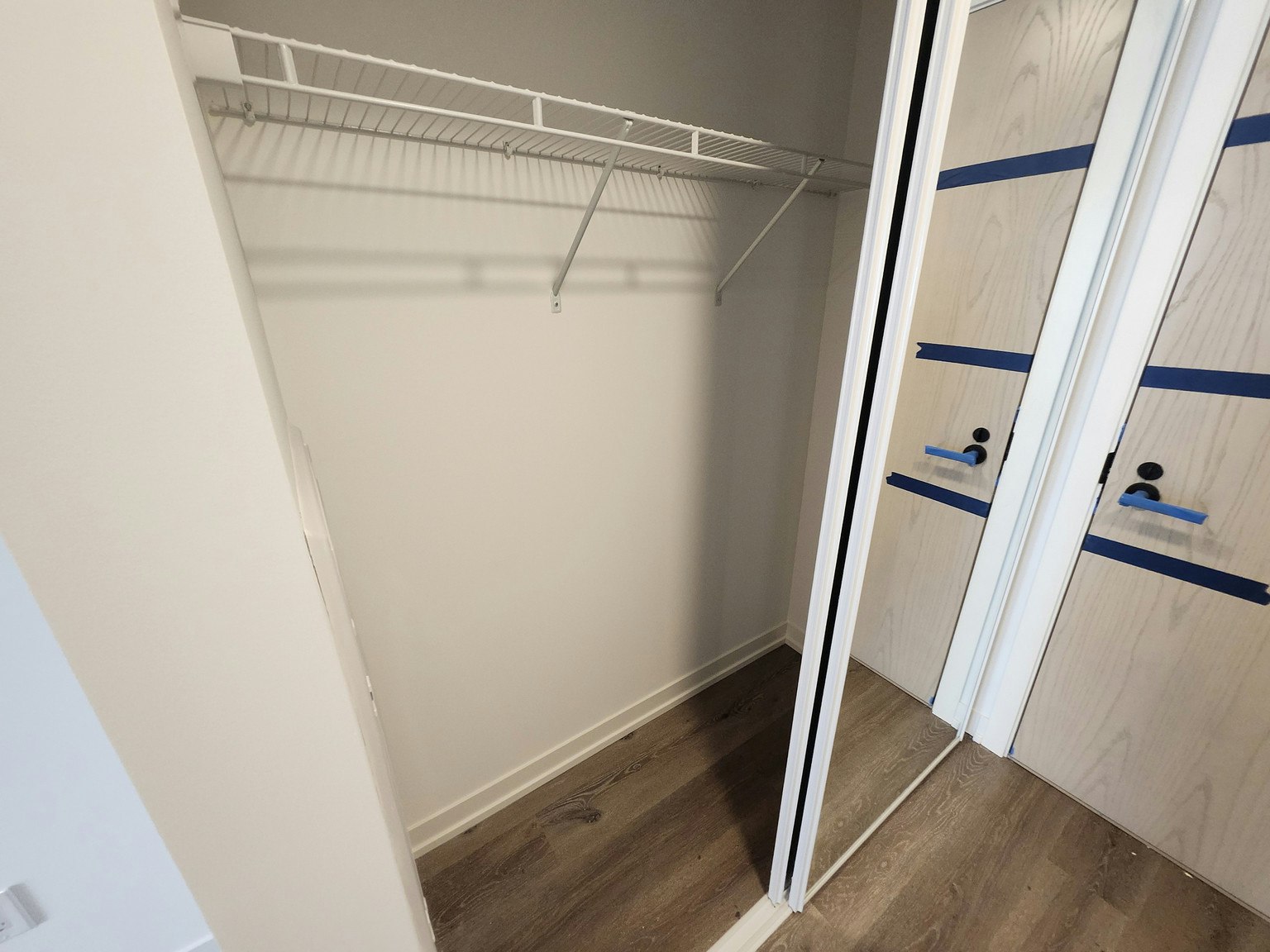 802-225 Commerce Street, Vaughan, ON, L4K 0R1 - 2