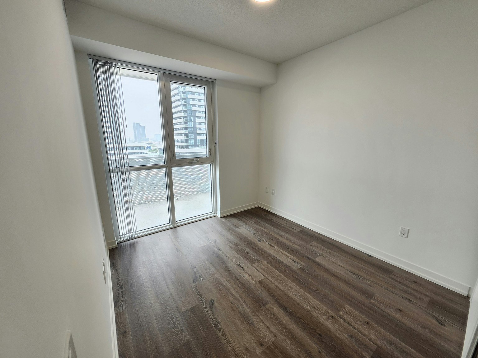 802-225 Commerce Street, Vaughan, ON, L4K 0R1 - 4