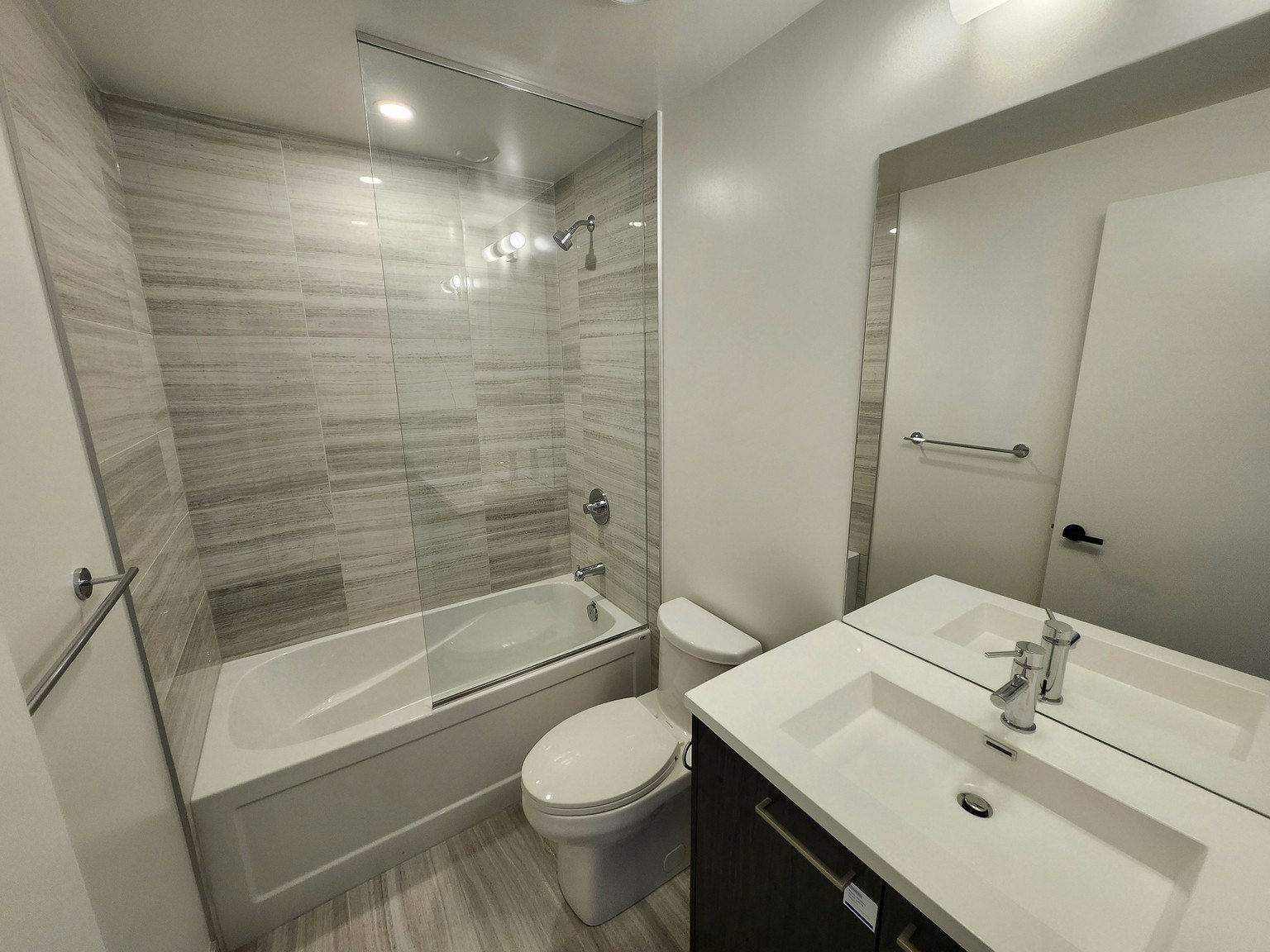 802-225 Commerce Street, Vaughan, ON, L4K 0R1 - 6