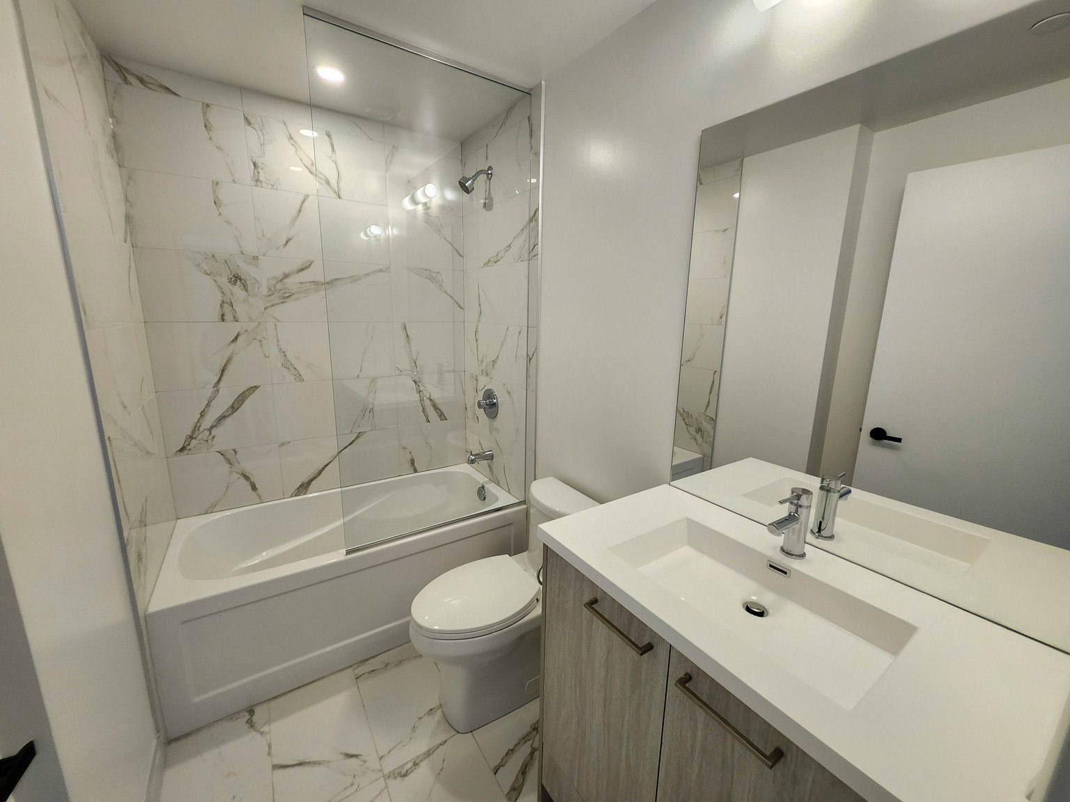 521-225 Commerce Street, Vaughan, ON, L4K 0R1 - 5