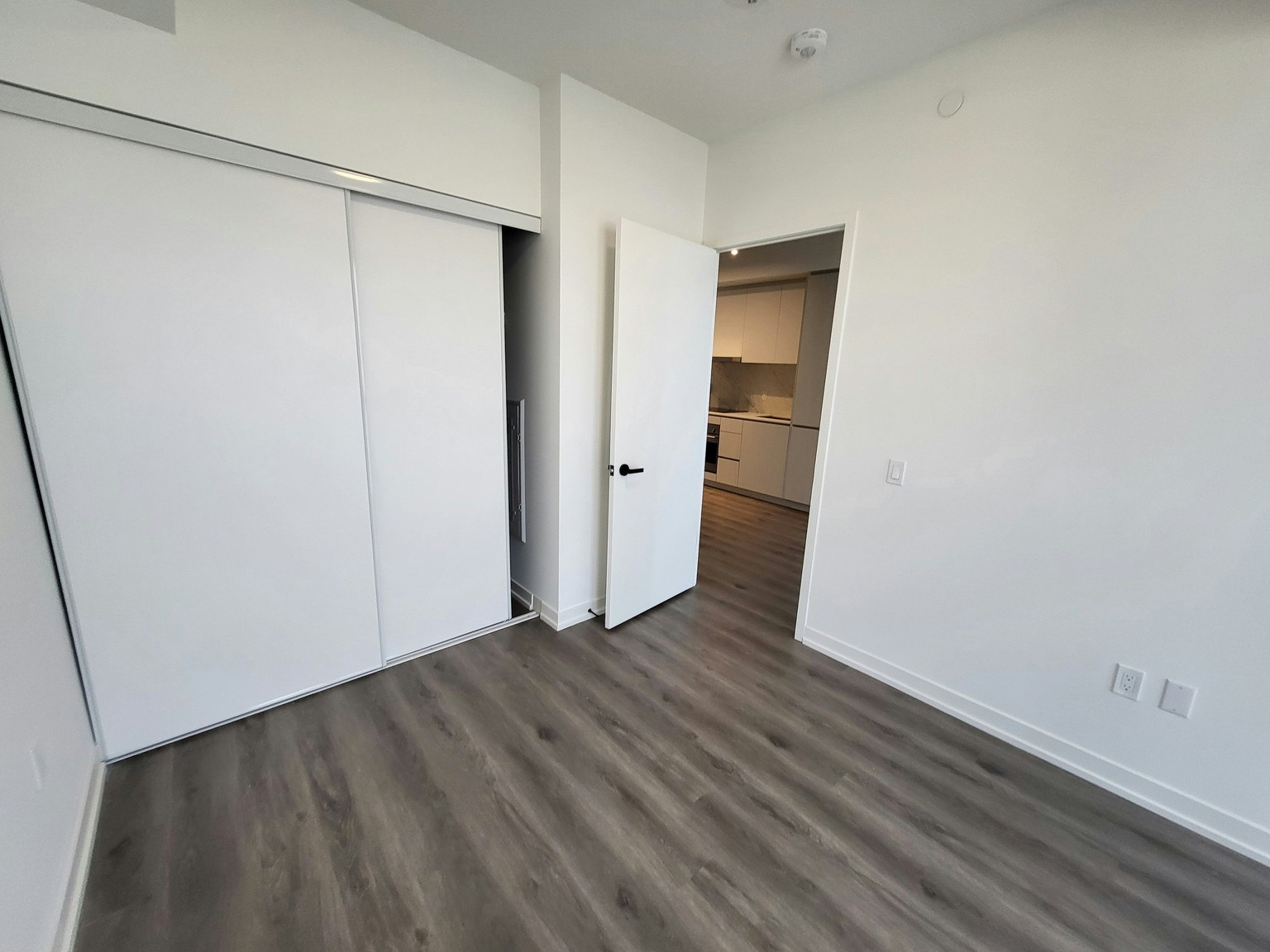 1609-225 Commerce Street, Vaughan, ON, L4K 0R1 - 5