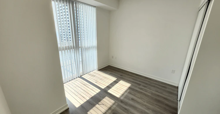 2716-225 Commerce Street, Vaughan, ON, L4K 0R1 - 2