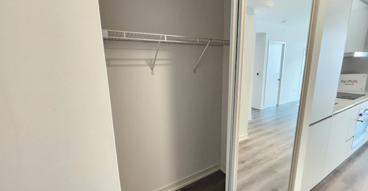 2716-225 Commerce Street, Vaughan, ON, L4K 0R1 - 8