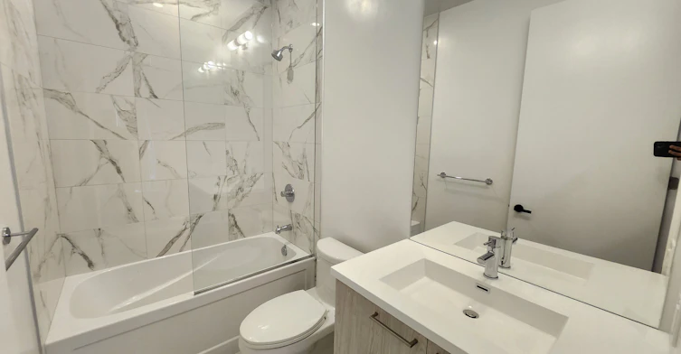 6515-225 Commerce Street, Vaughan, ON, L4K 0R1 - 4