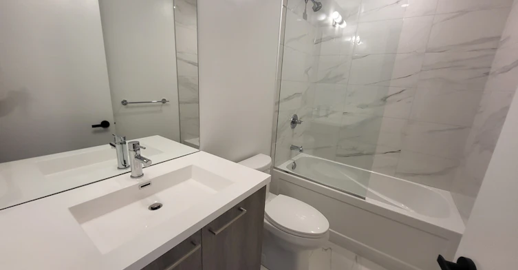4908-225 Commerce Street, Vaughan, ON, L4K 0R1 - 2