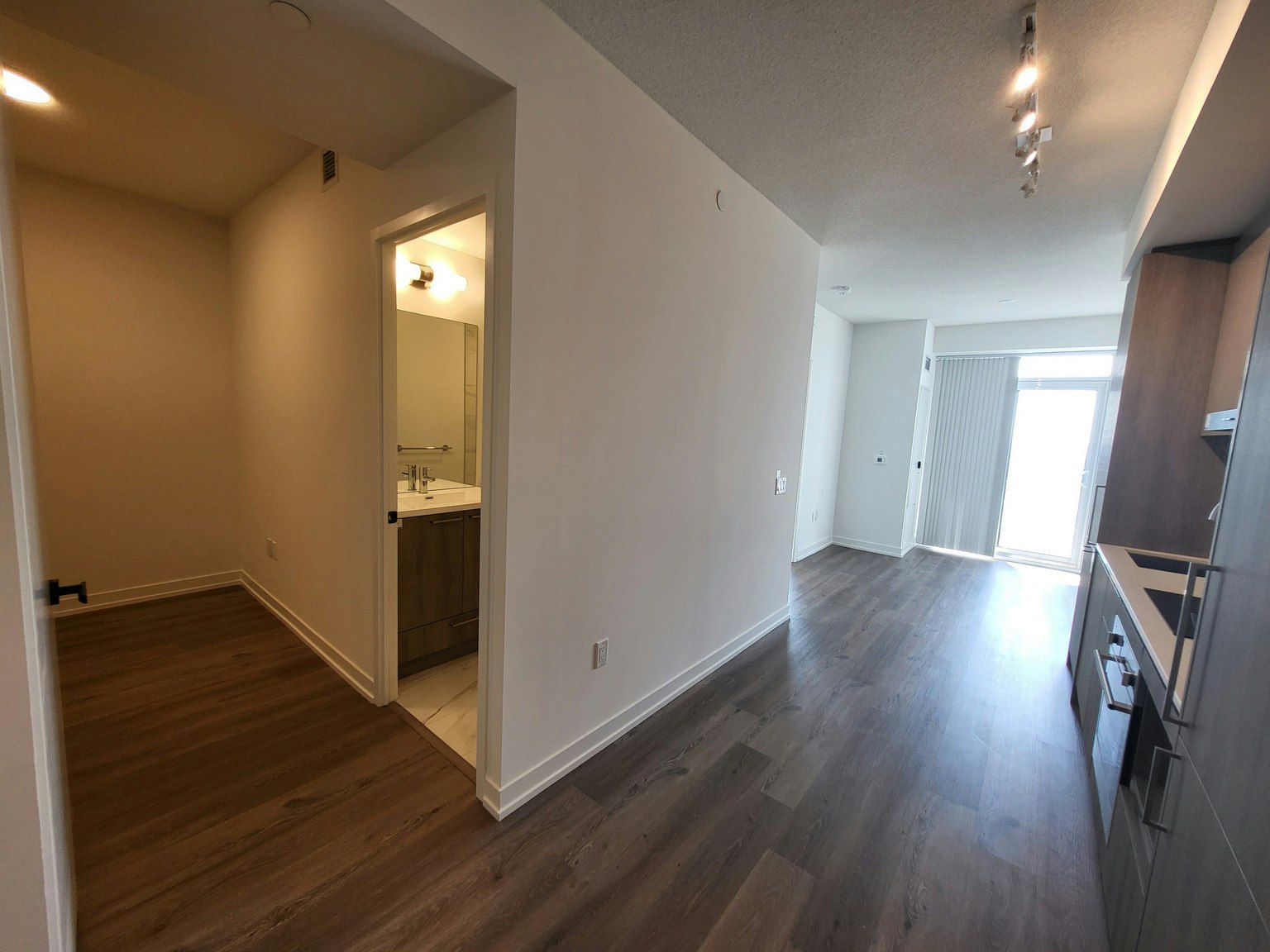 4908-225 Commerce Street, Vaughan, ON, L4K 0R1