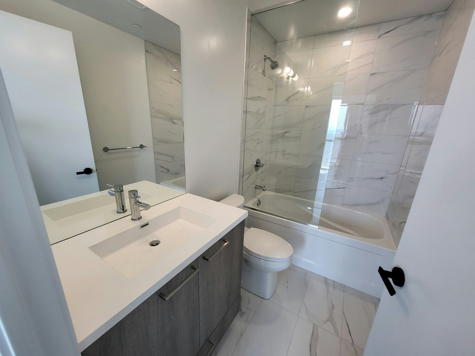 4908-225 Commerce Street, Vaughan, ON, L4K 0R1 - 9