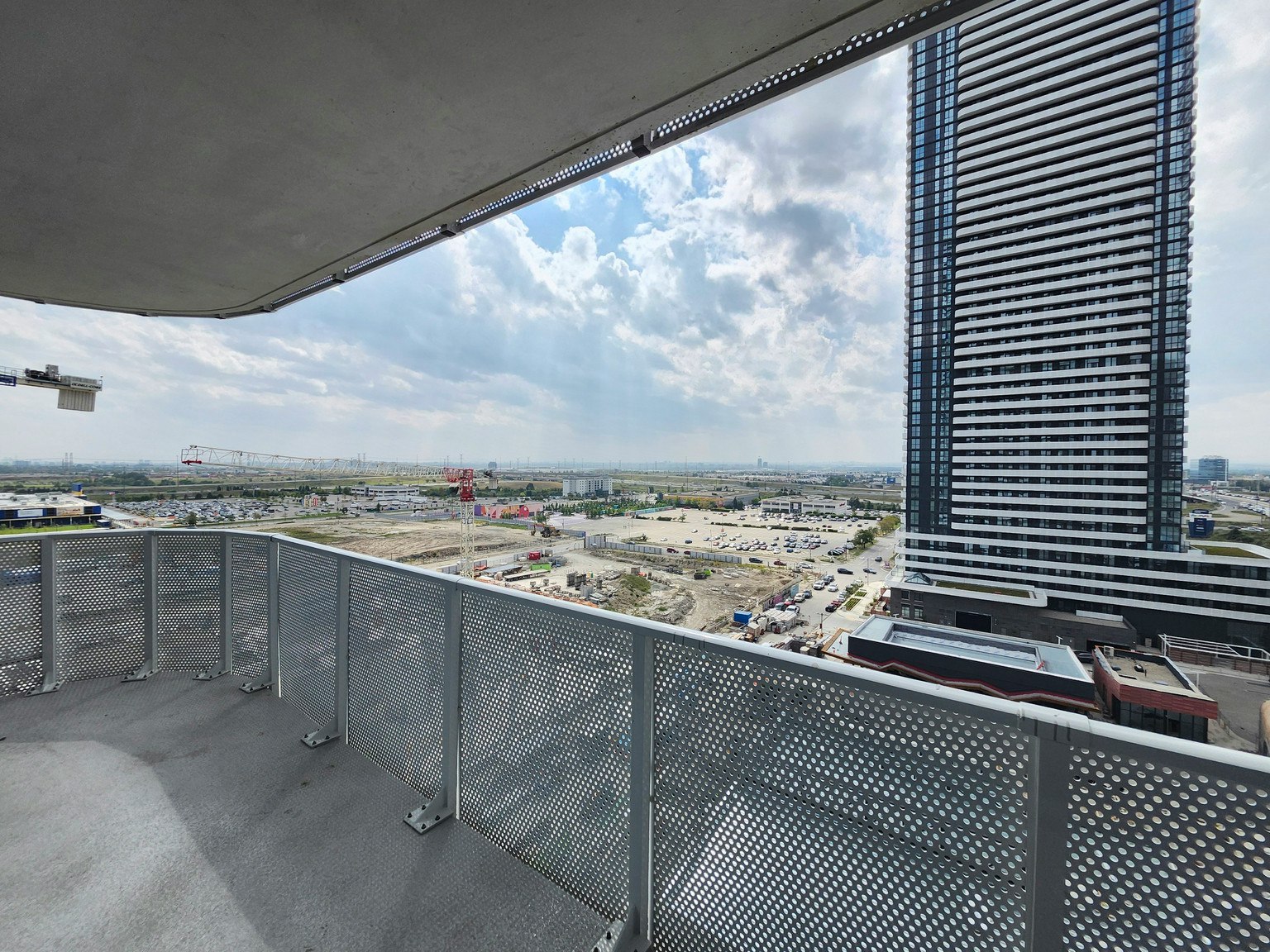 1215-225 Commerce Street, Vaughan, ON, L4K 0R1