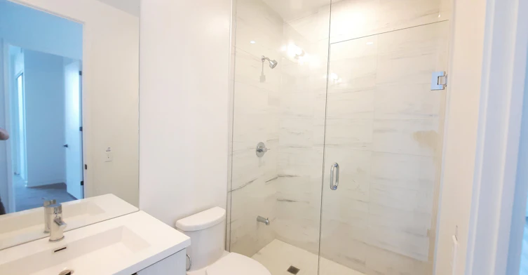 610-225 Commerce Street, Vaughan, ON, L4K 0R1 - 2