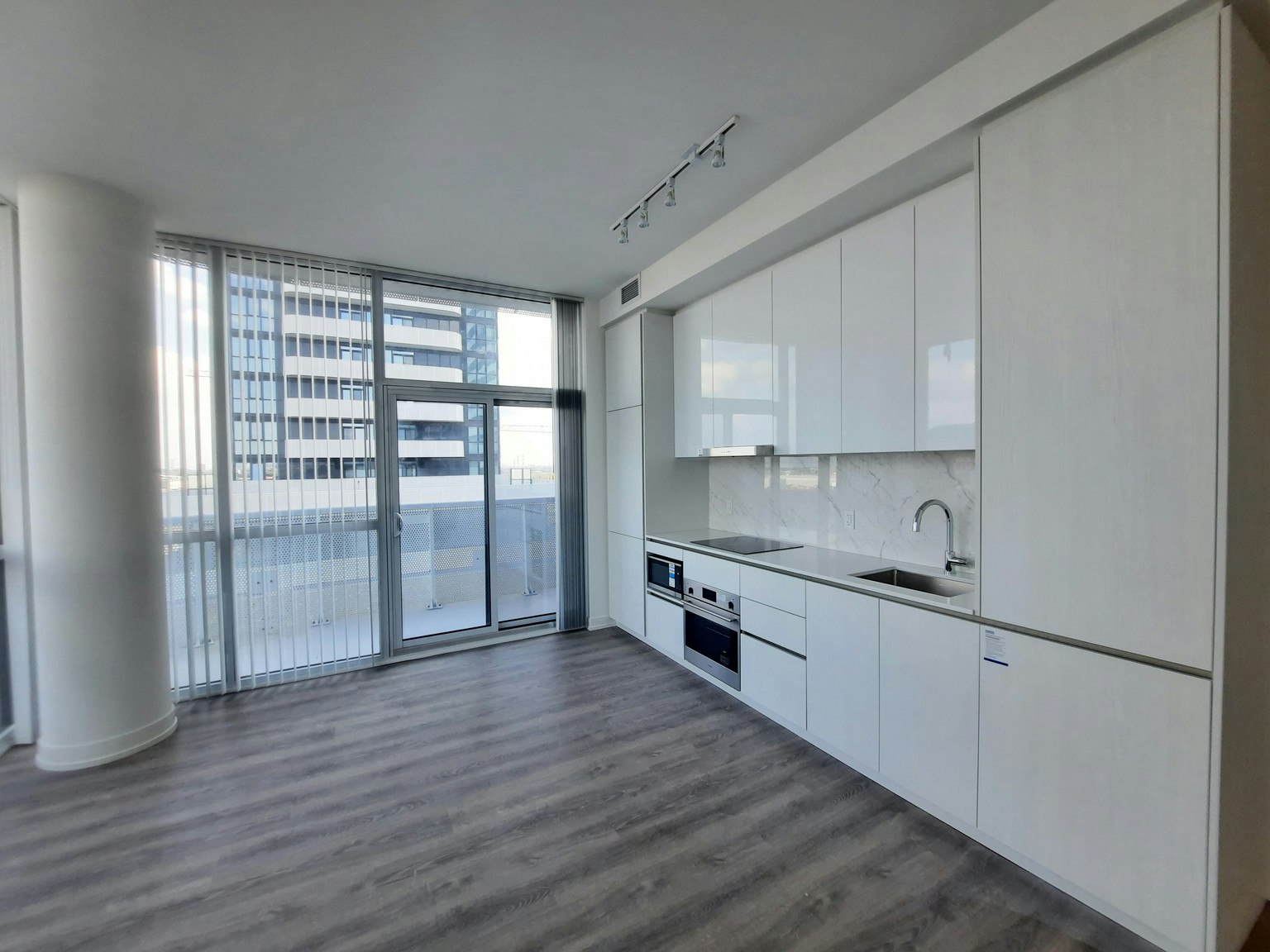 610-225 Commerce Street, Vaughan, ON, L4K 0R1 - 3