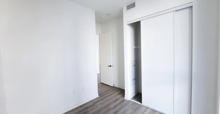 610-225 Commerce Street, Vaughan, ON, L4K 0R1