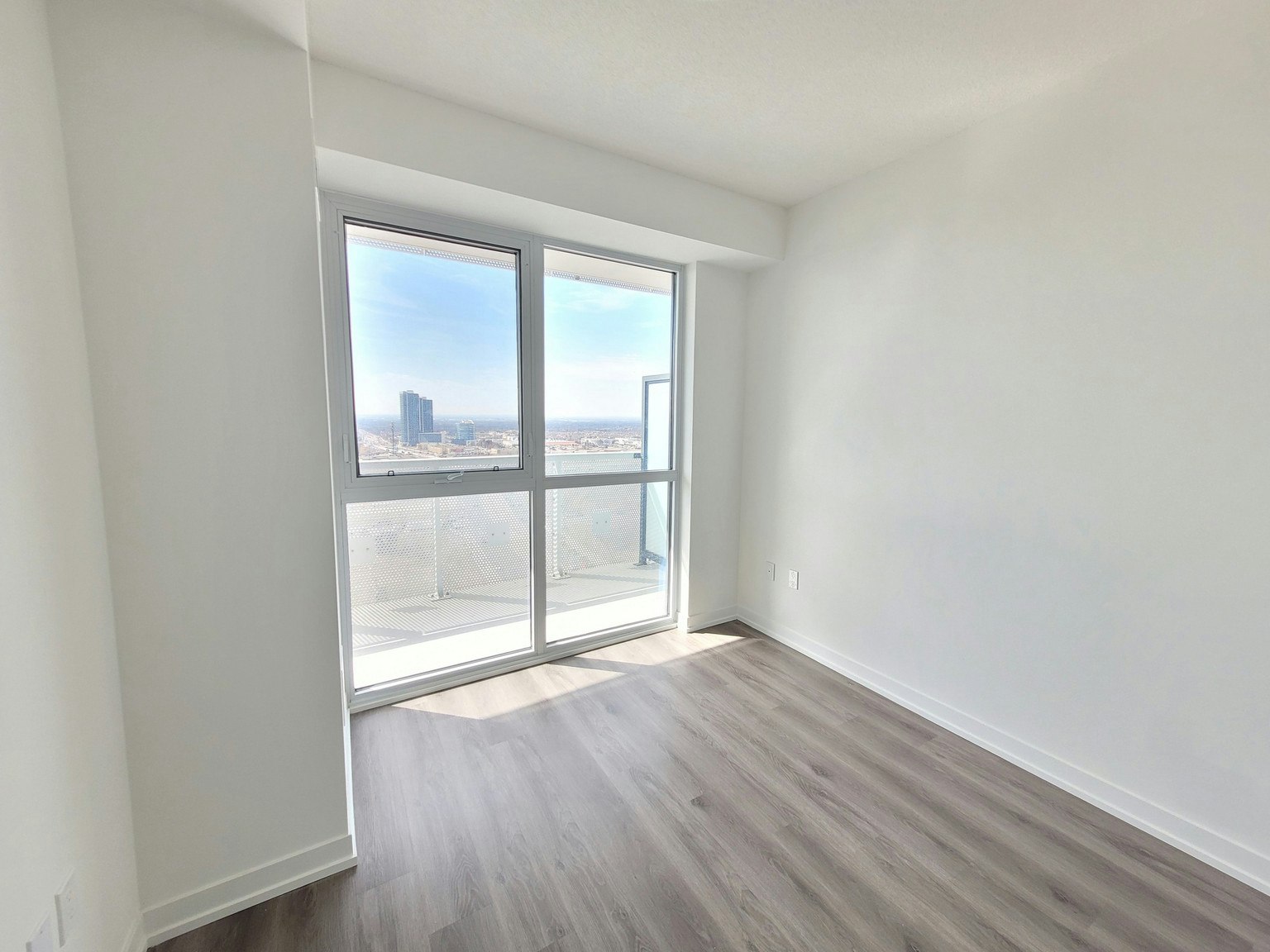 2007-225 Commerce Street, Vaughan, ON, L4K 0R1