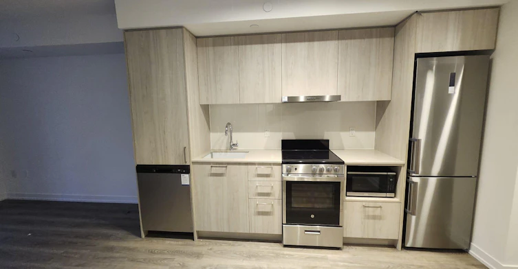 3916-225 Commerce Street, Vaughan, ON, L4K 0R1 - 2