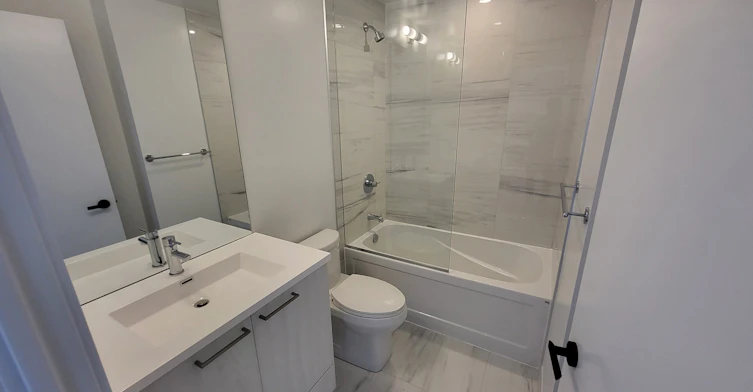 5009-225 Commerce Street, Vaughan, ON, L4K 0R1 - 2