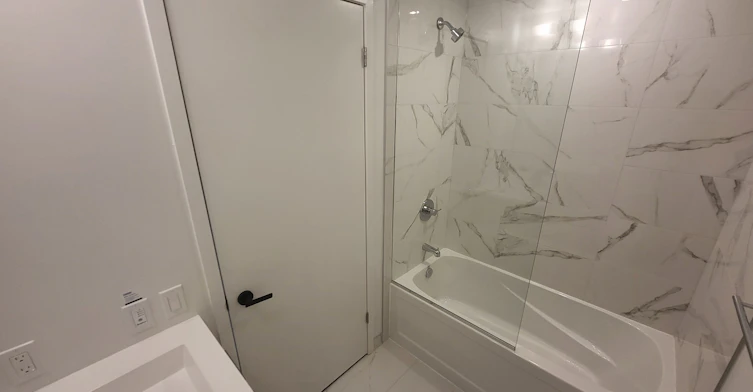 5210-225 Commerce Street, Vaughan, ON, L4K 0R1 - 3