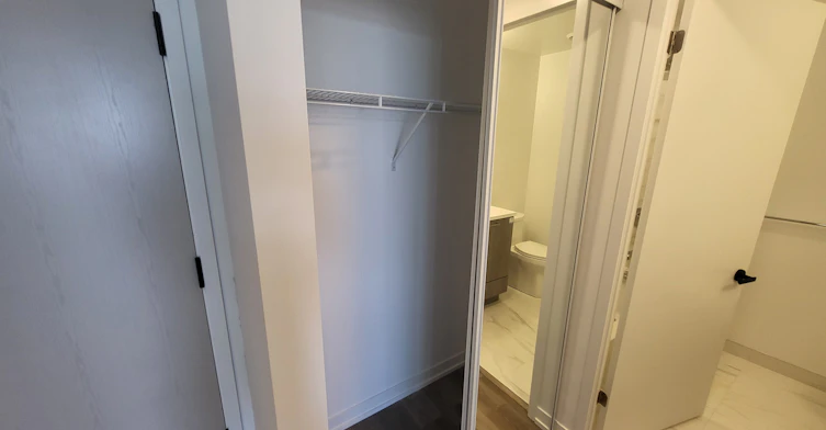 5910-225 Commerce Street, Vaughan, ON, L4K 0R1 - 2