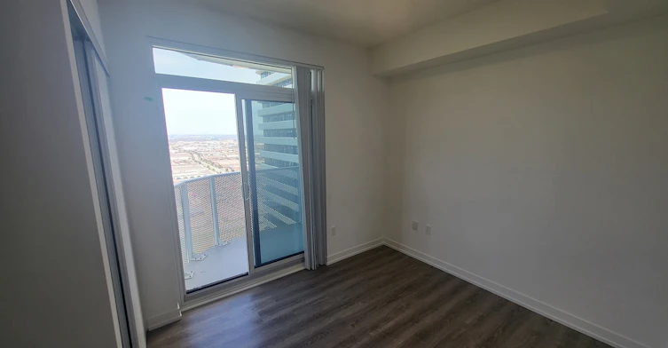4611-225 Commerce Street, Vaughan, ON, L4K 0R1 - 2