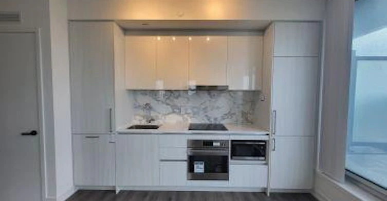 709-225 Commerce Street, Vaughan, ON, L4K 0R1