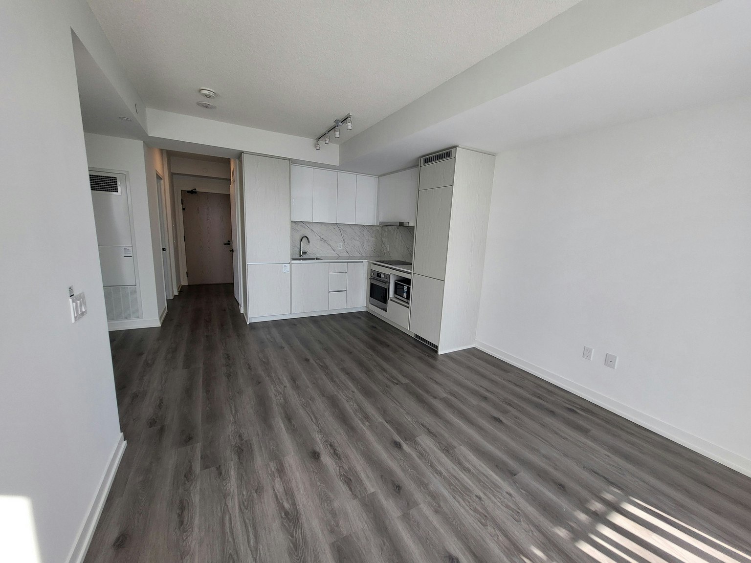 3603-225 Commerce Street, Vaughan, ON, L4K 0R1