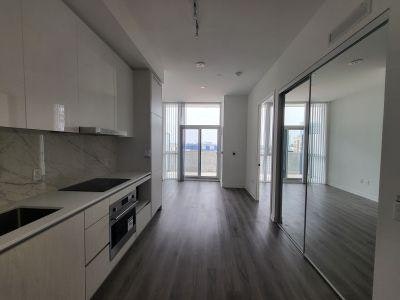 618-225 Commerce Street, Vaughan, ON, L4K 0R1 - 2