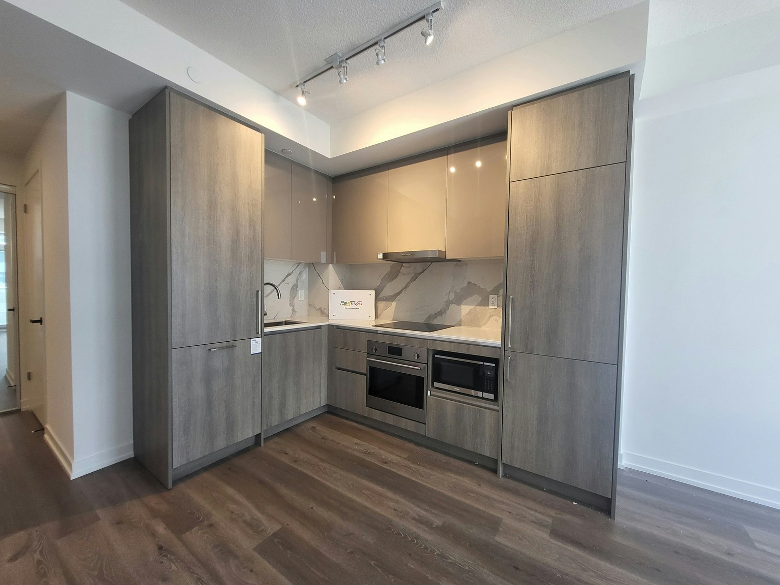 3301-225 Commerce Street, Vaughan, ON, L4K 0R1 - 10