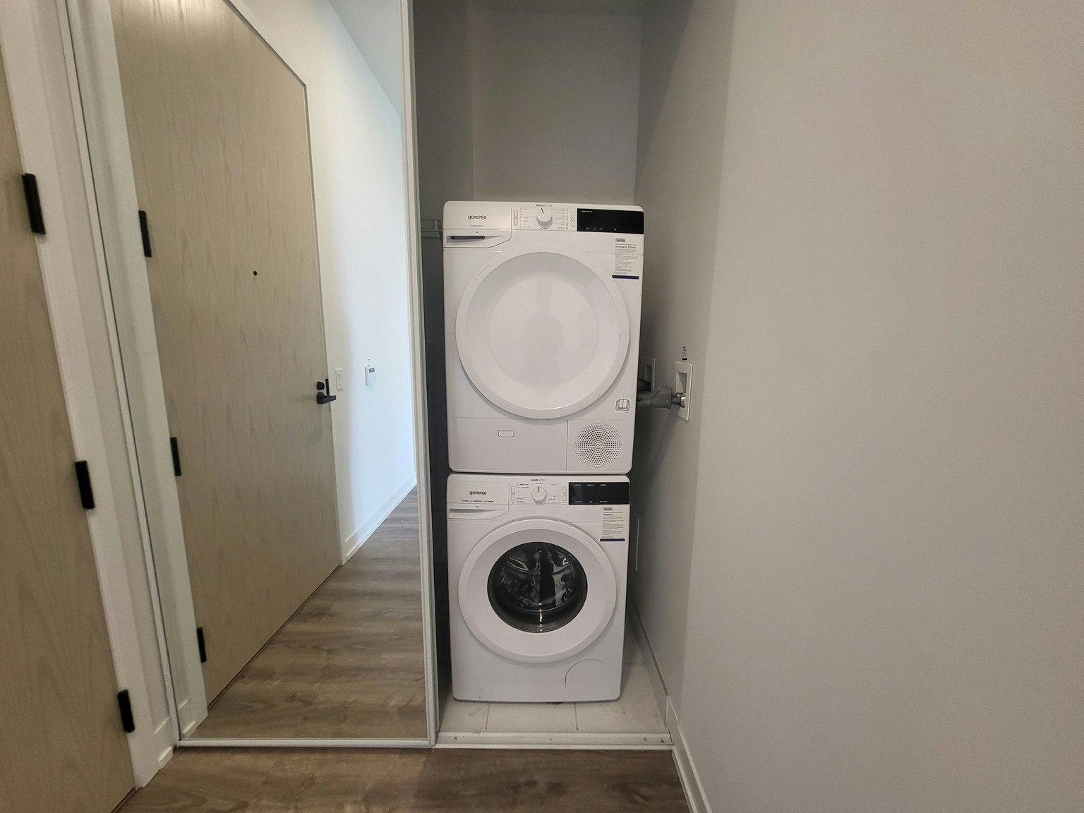 105-225 Commerce Street, Vaughan, ON, L4K 0R1
