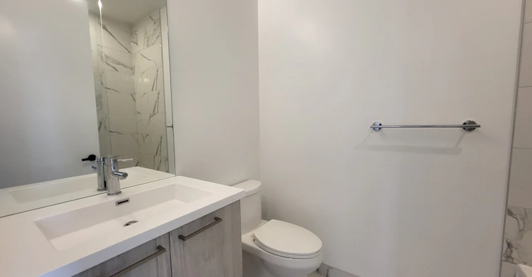 105-225 Commerce Street, Vaughan, ON, L4K 0R1 - 4