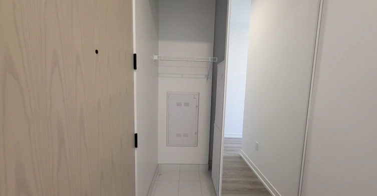 105-225 Commerce Street, Vaughan, ON, L4K 0R1 - 2