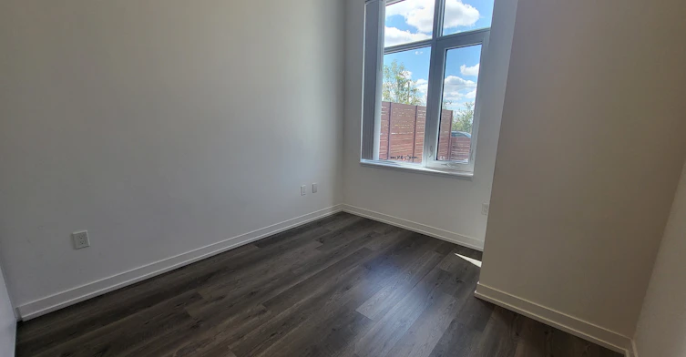 111-225 Commerce Street, Vaughan, ON, L4K 0R1 - 9