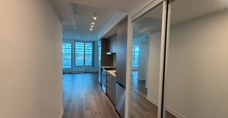 301-225 Commerce Street, Vaughan, ON, L4K 0R1 - 7