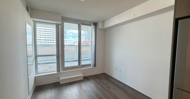 301-225 Commerce Street, Vaughan, ON, L4K 0R1 - 5