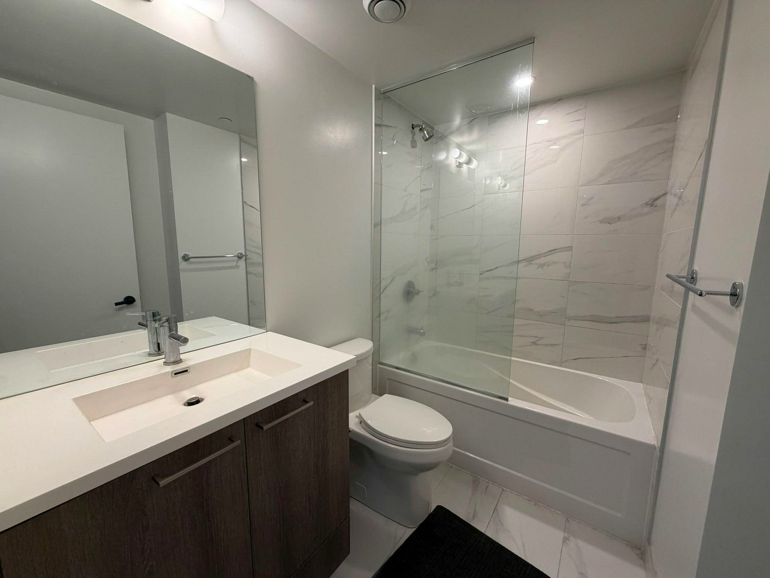 301-225 Commerce Street, Vaughan, ON, L4K 0R1 - 6