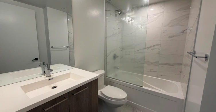 301-225 Commerce Street, Vaughan, ON, L4K 0R1 - 6