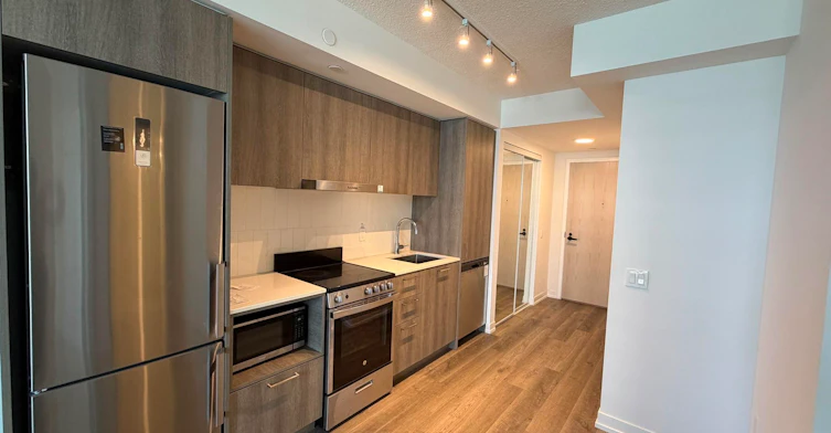301-225 Commerce Street, Vaughan, ON, L4K 0R1 - 9