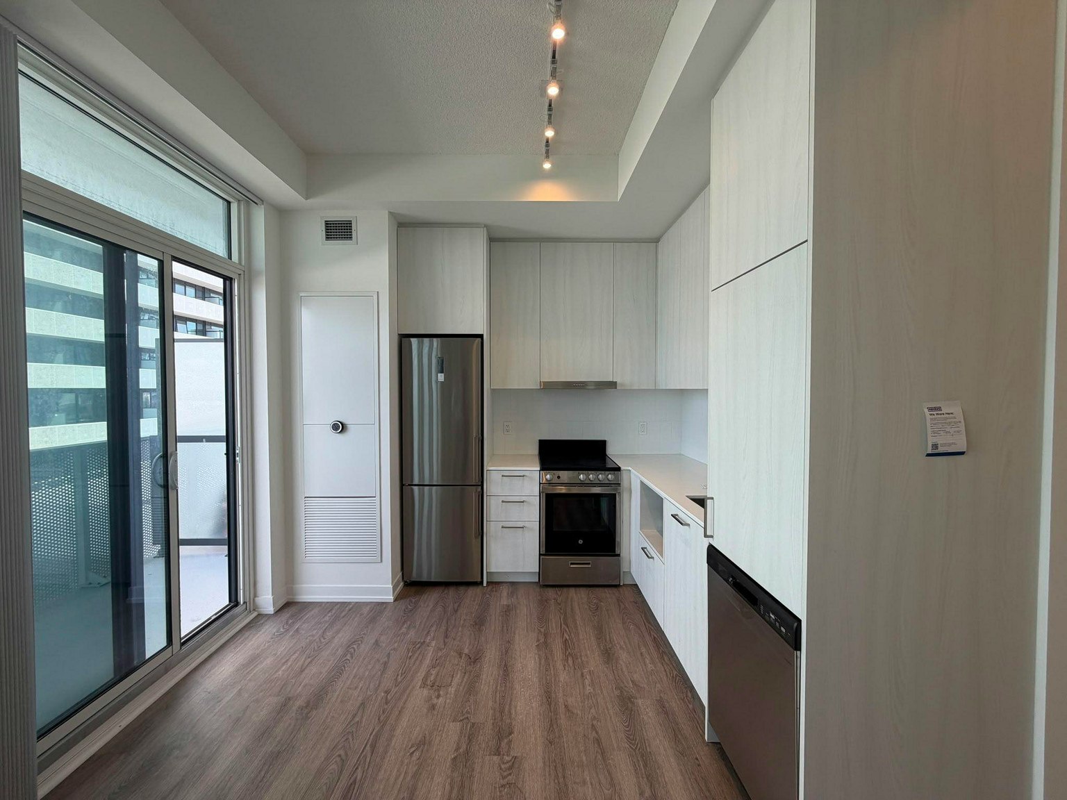 812-225 Commerce Street, Vaughan, ON, L4K 0R1 - 6