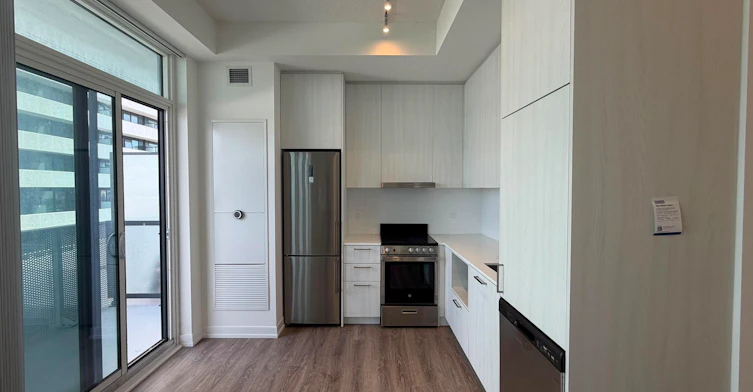 812-225 Commerce Street, Vaughan, ON, L4K 0R1 - 6