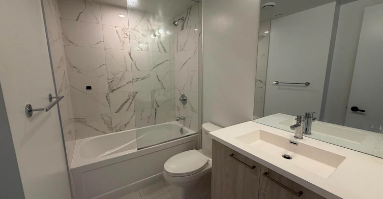 1702-225 Commerce Street, Vaughan, ON, L4K 0R1 - 2