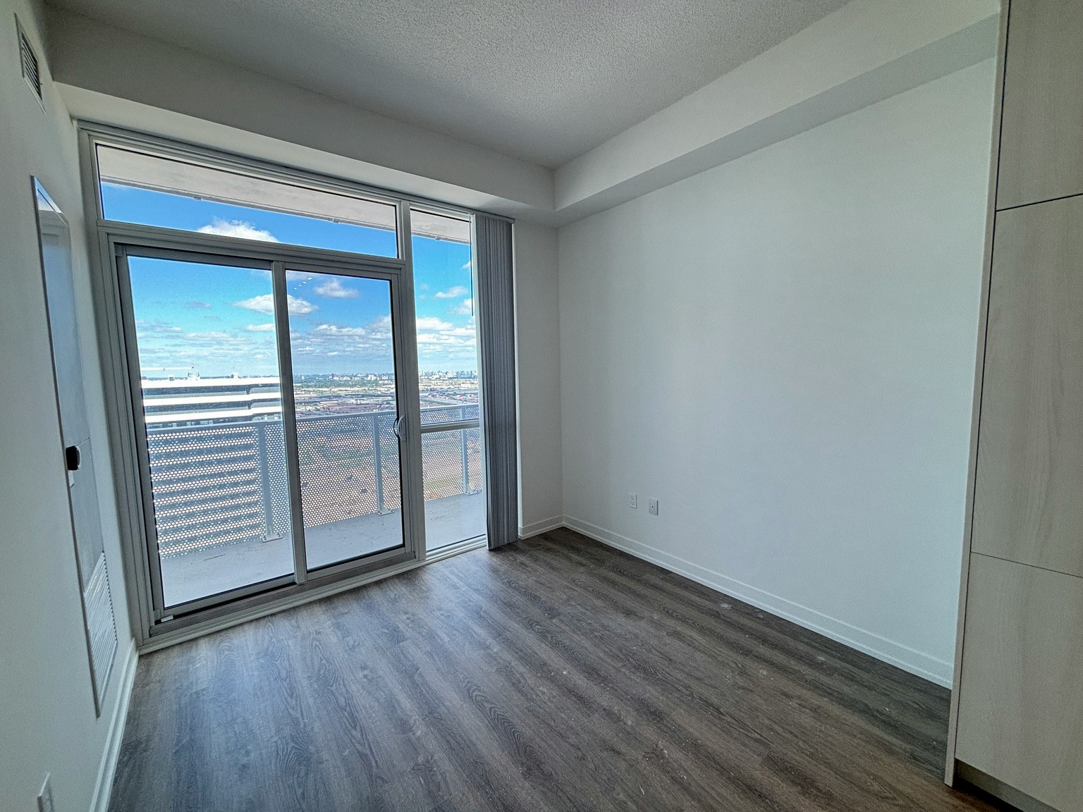 5301-225 Commerce Street, Vaughan, ON, L4K 0R1 - 5