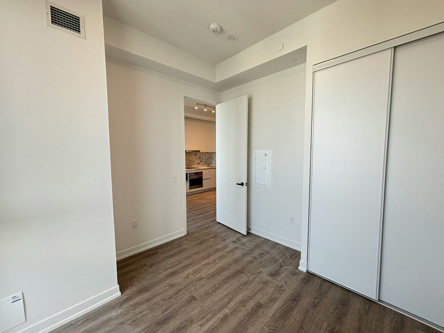 5301-225 Commerce Street, Vaughan, ON, L4K 0R1 - 8