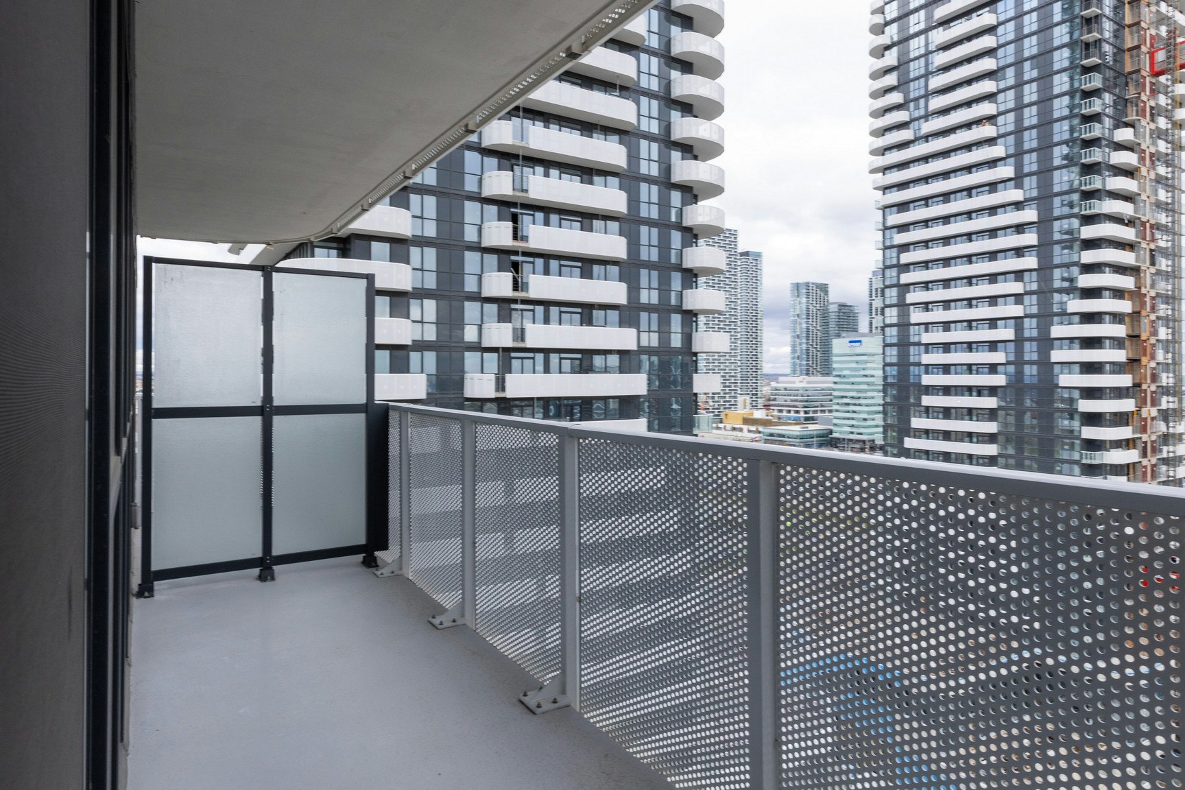 808-225 Commerce Street, Vaughan, ON, L4K 0R1 - 8