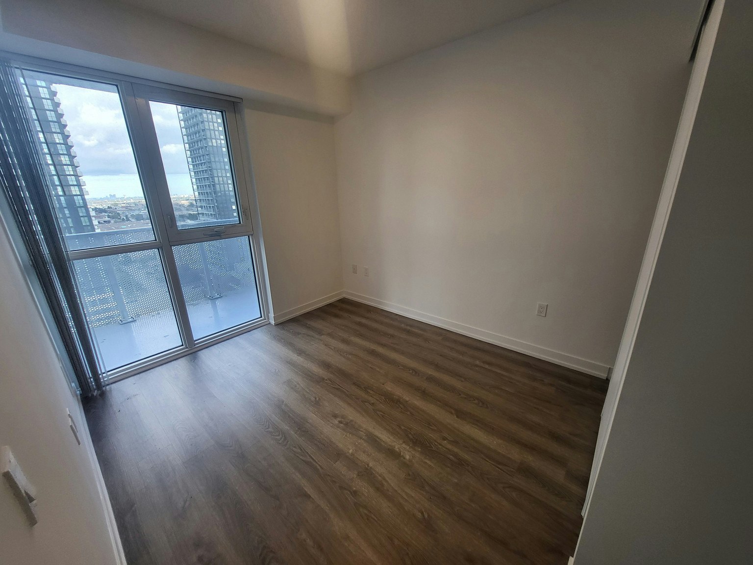 2002-225 Commerce Street, Vaughan, ON, L4K 0R1 - 3