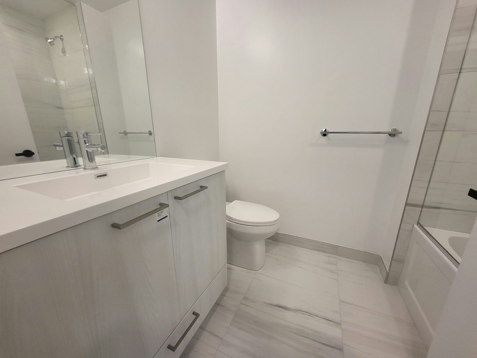 2811-225 Commerce Street, Vaughan, ON, L4K 0R1 - 2