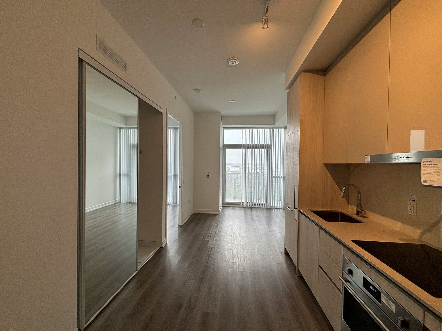 1610-225 Commerce Street, Vaughan, ON, L4K 0R1 1