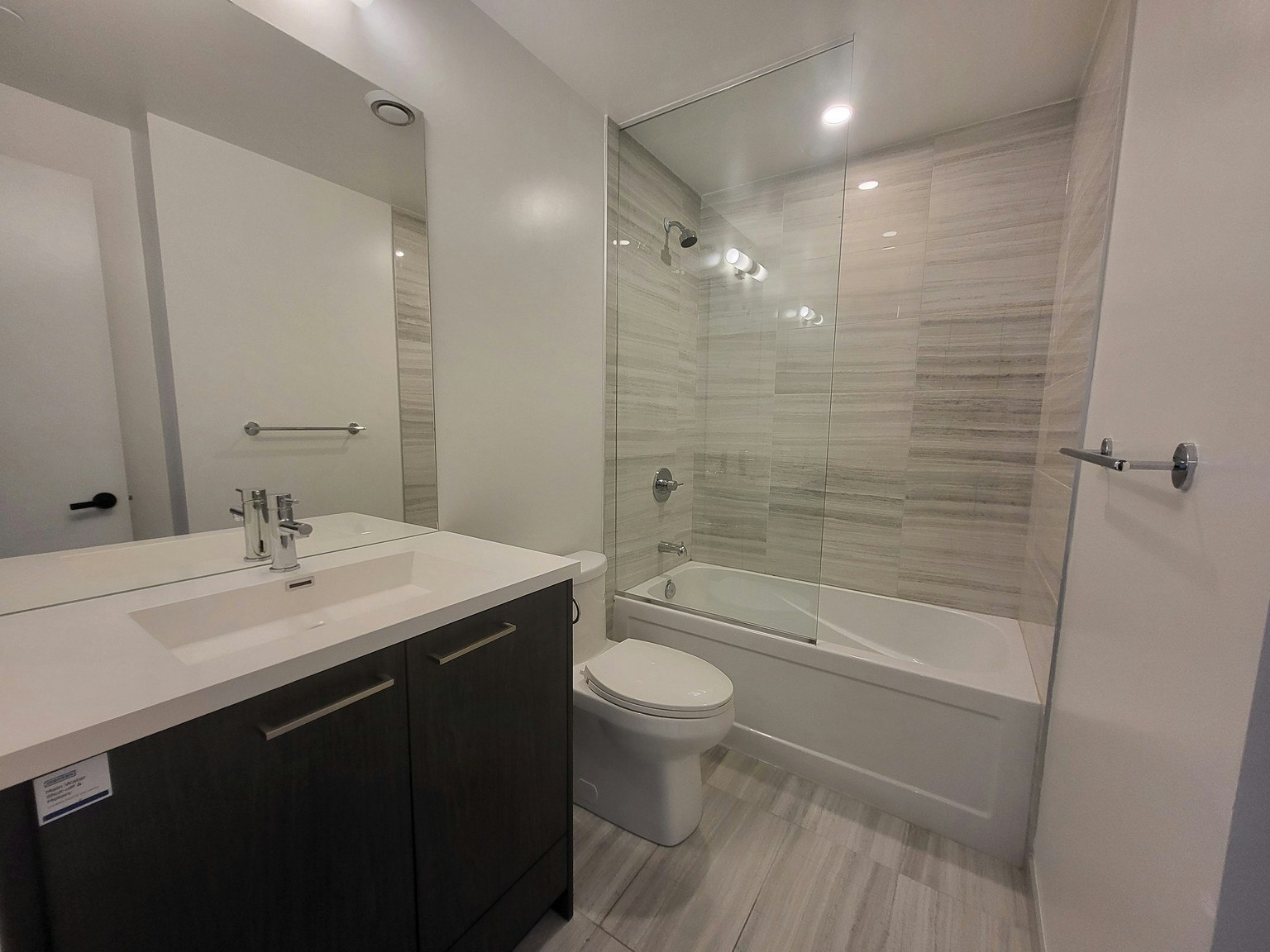 2215-225 Commerce Street, Vaughan, ON, L4K 0R1 - 4