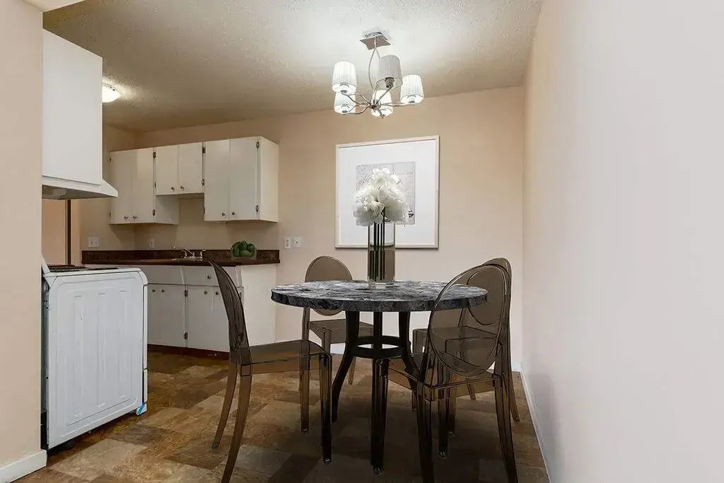 314-4822 54 Street, Red Deer, AB, T4N 2N1 - 2