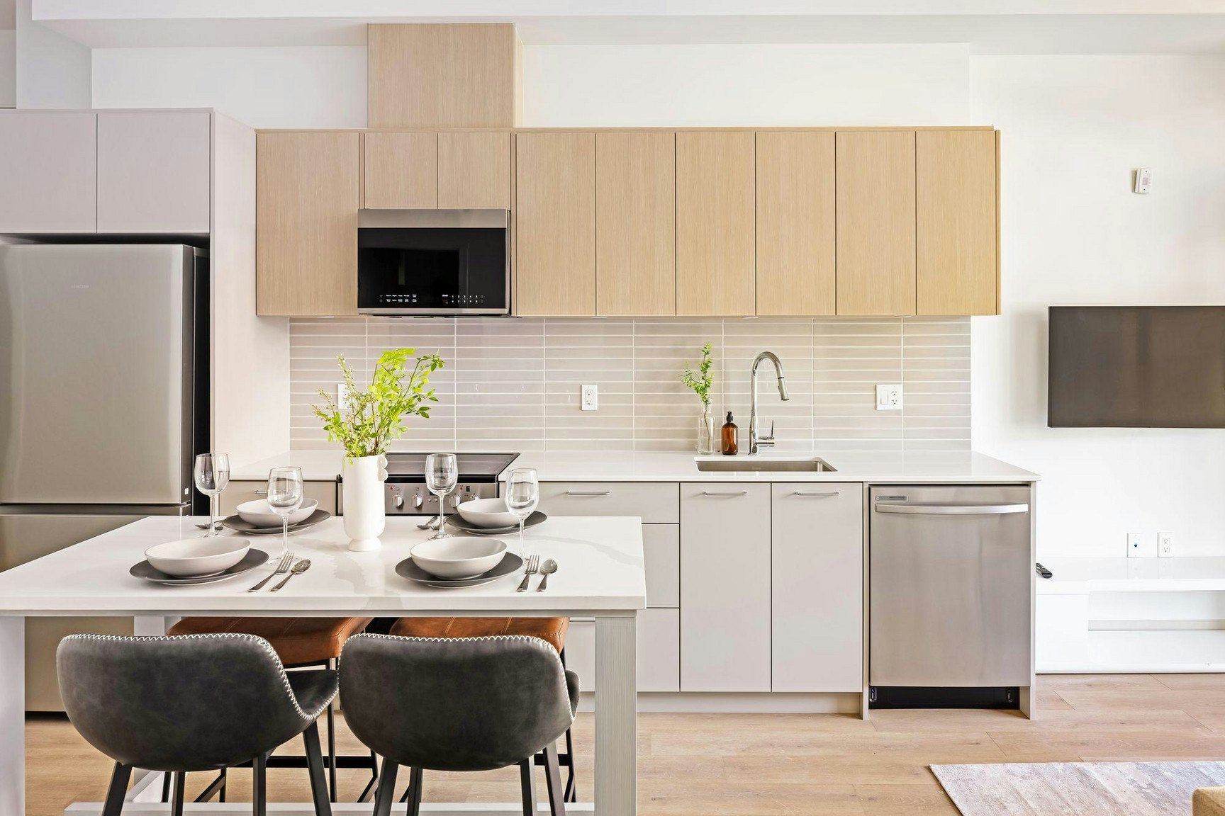 1529 Oxford Street, North Vancouver, BC, V7J 1E6